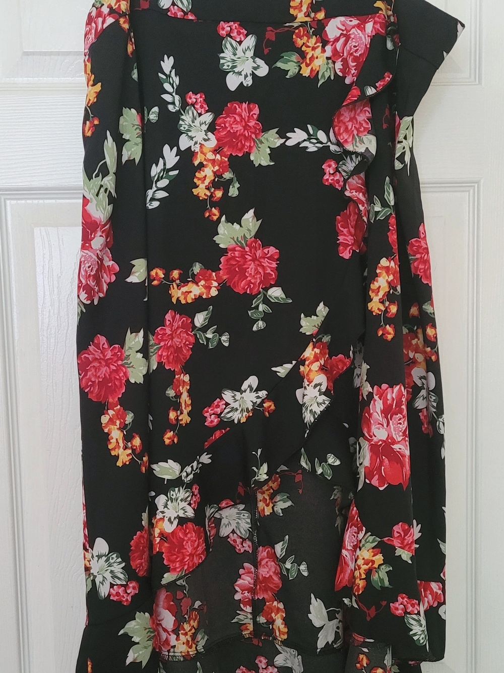 SHEIN Black Asymmetrical Wrap Midi Skirt with Red & Green Floral Print